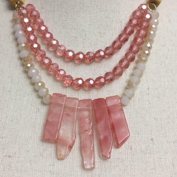 Pink & Tan beaded necklace - Picture 3 of 9
